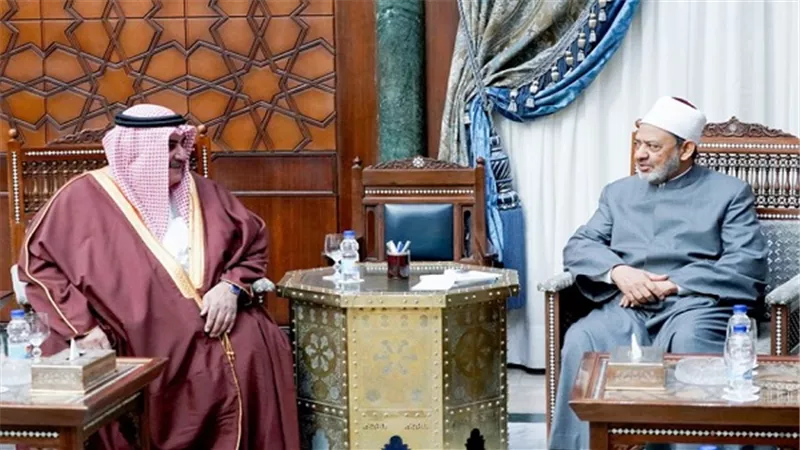 شيخ الأزهر يستقبل وزير خارجية البحرين لبحث مستجدات المنطقة