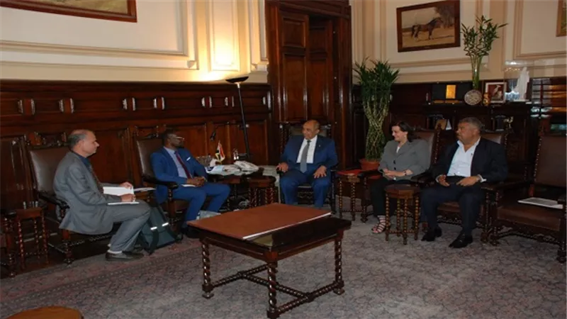 وزير الزراعة يبحث سبل الاستثمار في مجال الثروة السمكية