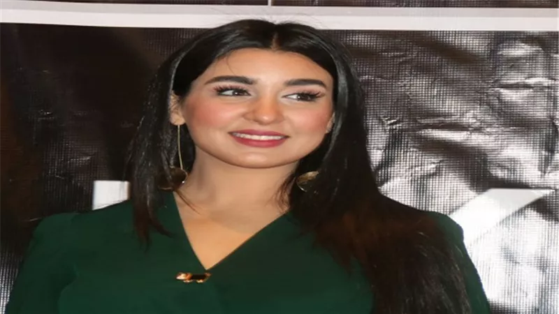 جيهان خليل تحتفل مع العرائس اليتيمات