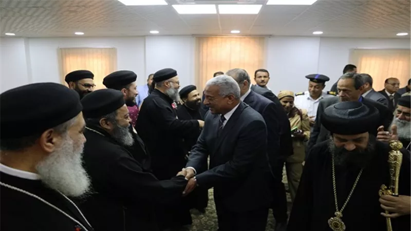 بالصور.. قيادات السويس تهنىء الاخوة الاقباط  بعيد القيامة المجيد
