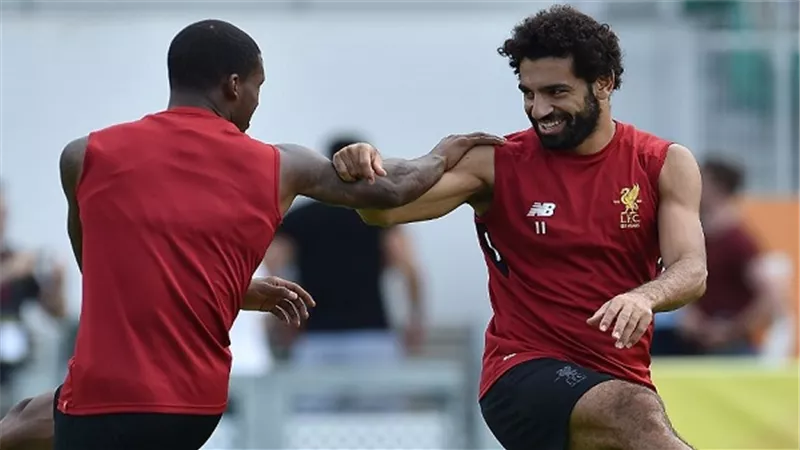 محمد صلاح يظهر في مران ليفربول استعدادا لبرشلونة بعد أنباء إصابته