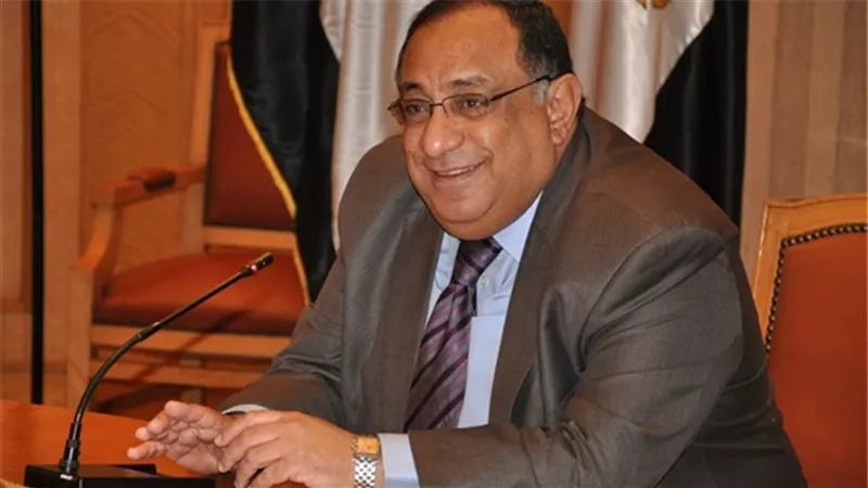 رئيس جامعة حلوان يهنئ الرئيس عبد الفتاح السيسي بمناسبة عيد العمال