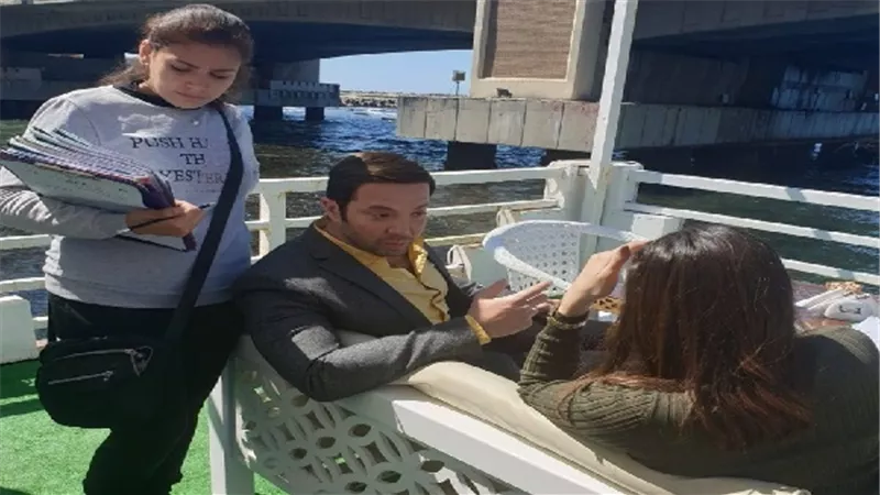 بالصور.. تامر شلتوت يتابع تصوير مسلسل 