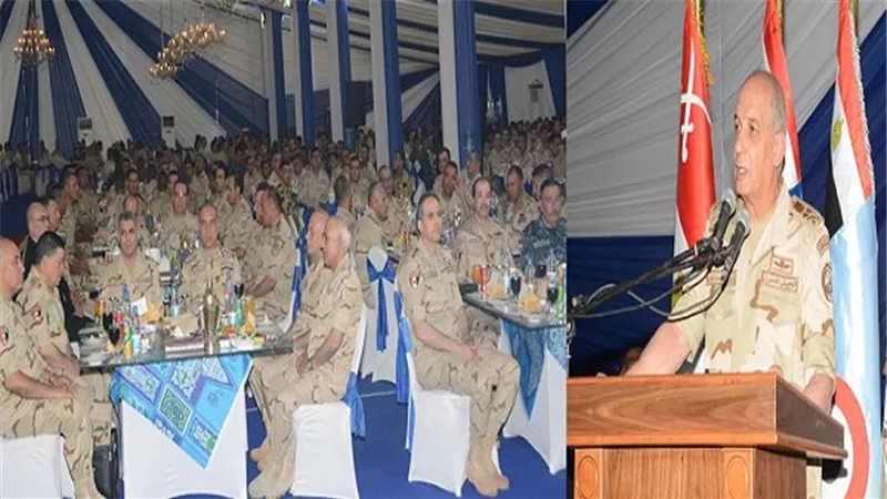 وزير الدفاع والانتاج الحربى يلتقي مقاتلى الجيش الثالث الميداني