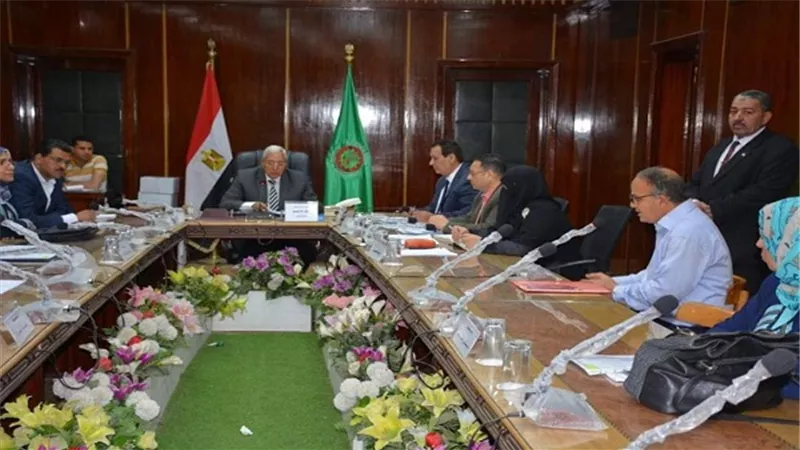 محافظ الدقهلية.. في لقاء المواطنين  ليس للمواطن ذنب أن يتحمل خطأ موظف والمقصر سيتم محاسبته فورا