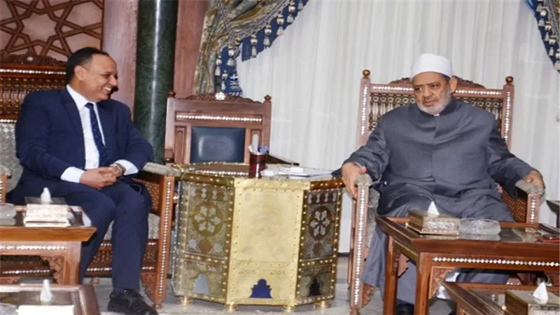 رئيس أكاديمية البحث العلمي يهنئ فضيلة الإمام الأکبر على مرور 940 عاماً على تأسيس الجامع الأزهر