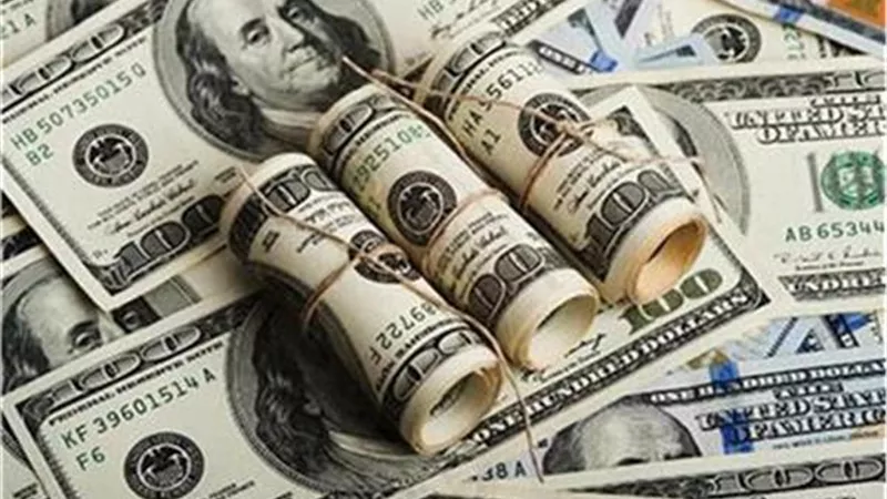 ننشر أسعار الدولار مقابل الجنيه في البنوك