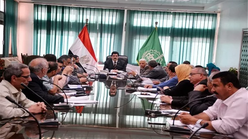 محافظ القليوبية يتابع إجراءات توفيق أوضاع الكنائس والمباني الخدمية التابعة لها