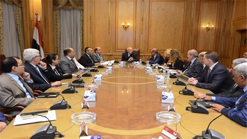 «العصار» يبحث سبل التعاون مع شركة 