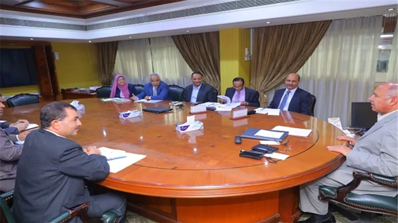 وزير النقل يوجه بتشكيل لجنتين لاعداد اللائحة التنفيذية للجهاز 