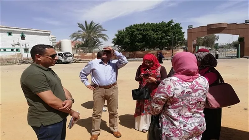بالصور.. وكيل صحة السويس يتفقد الأعمال الإنشائية بمستشفى الصدر