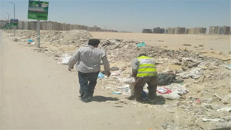 رئيس حى البساتين: رفع مخلفات القمامة من نهاية شارع الخمسين بالمعراج