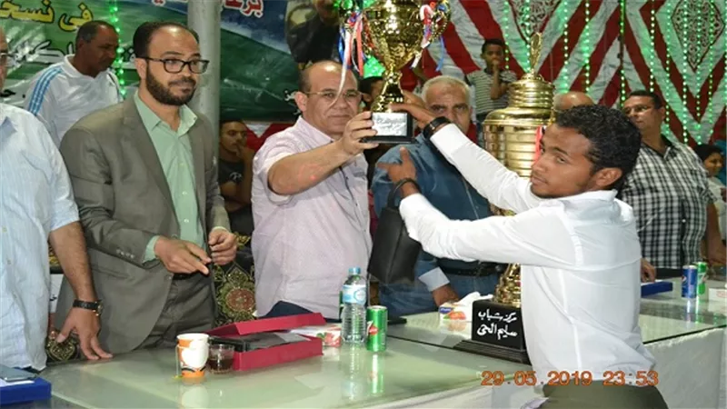 بالصور.. مستقبل وطن بالسويس يواصل توزيع الجوائز على الفرق الفائزة فى الدورات الرمضانية 