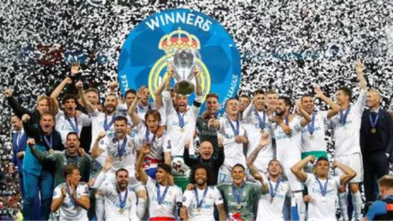 خمسة لاعبين عرب وصلوا لنهائي دوري أبطال أوروبا.. من هم؟