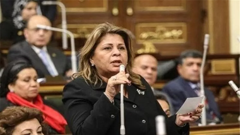 طلب إحاطة للحكومة بشأن رغبة وزارة التعليم في تعريب كافة المناهج 