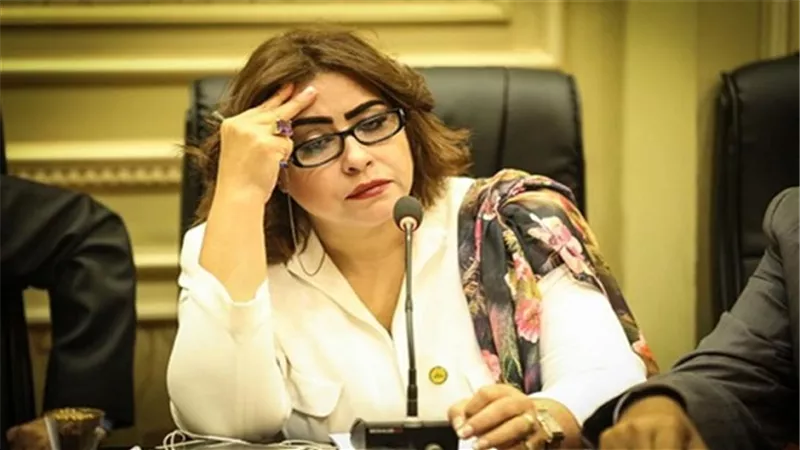 بيان عاجل للحكومة بشأن تعنت عدد من الوزارات والهيئات في تجديد إجازات العاملين بالخارج