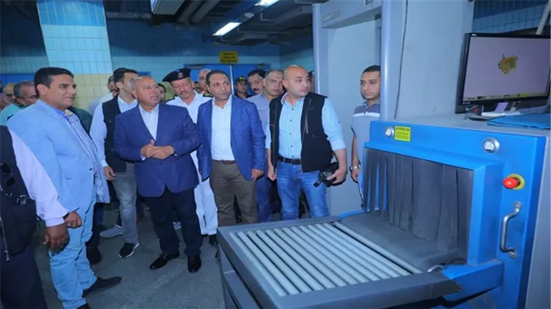 وزير النقل يعلن فتح محطات الخط الثالث للمترو أمام الركاب بدءا من السبت
