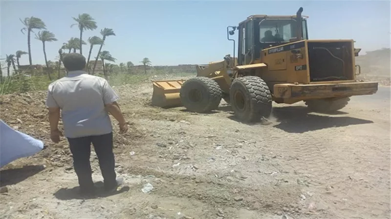 رفع اكثر من ١٥٠طن مخلفات وقمامة بالمراغة