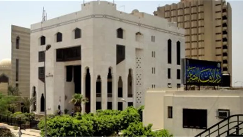 هل يجوز الصيام بنيتى القضاء والستة من شوال؟.. 