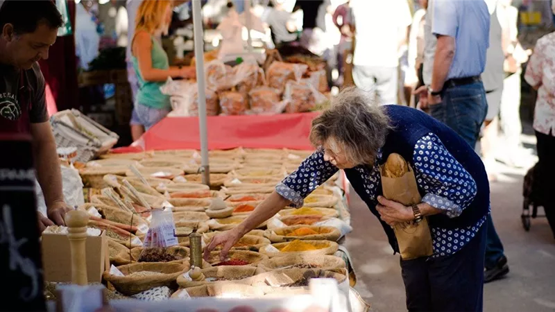 7 أطعمة تمنع مرض خطير.. تعرف عليهم