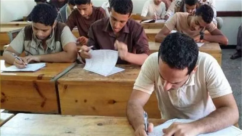 طلاب الثانوية العامة 