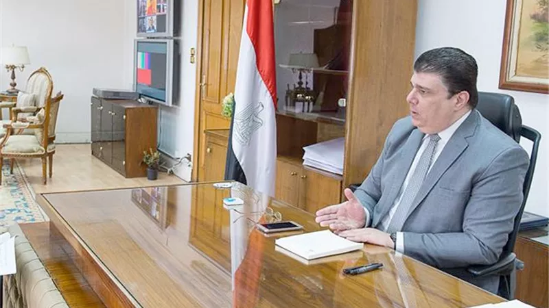 حسين زين رئيس الهيئة الوطنية للإعلام.. يكلف وفدا لزيارة  الزميل رجب الشحات للاطمئنان ومتابعة حالته الصحية 