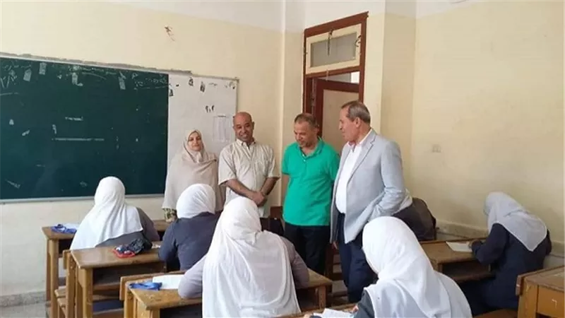 بالصور.. وكيل وزارة الصحة يتفقد لجان إمتحانات دبلوم مدارس التمريض بالدقهلية