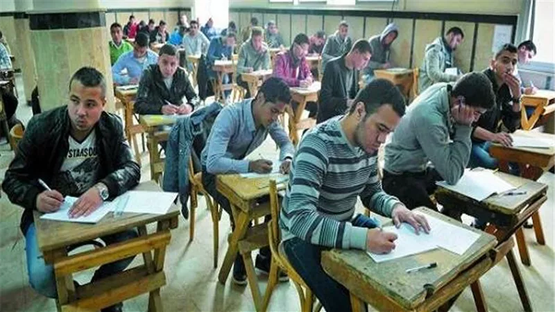 4 الآف طالب بالسويس يؤدون امتحانات الثانوية العامة 