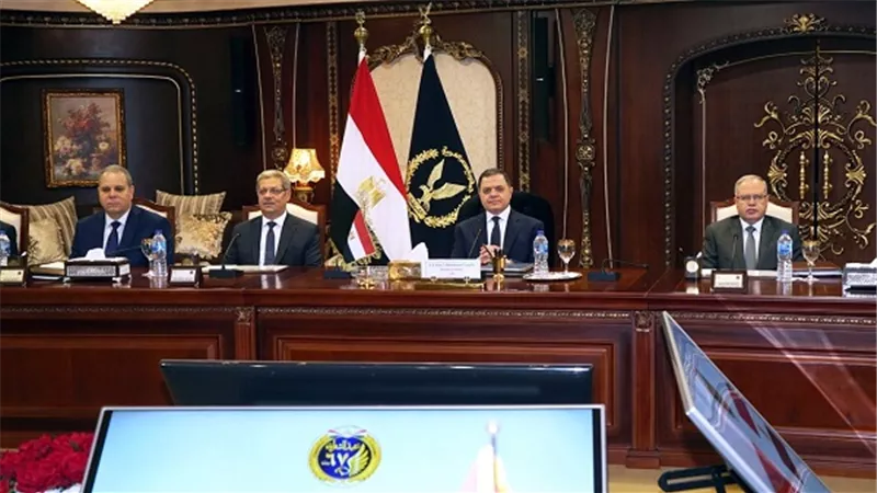 وزير الداخلية يستقبل نائب وزير الأمن العام بجمهورية الصين الشعبية