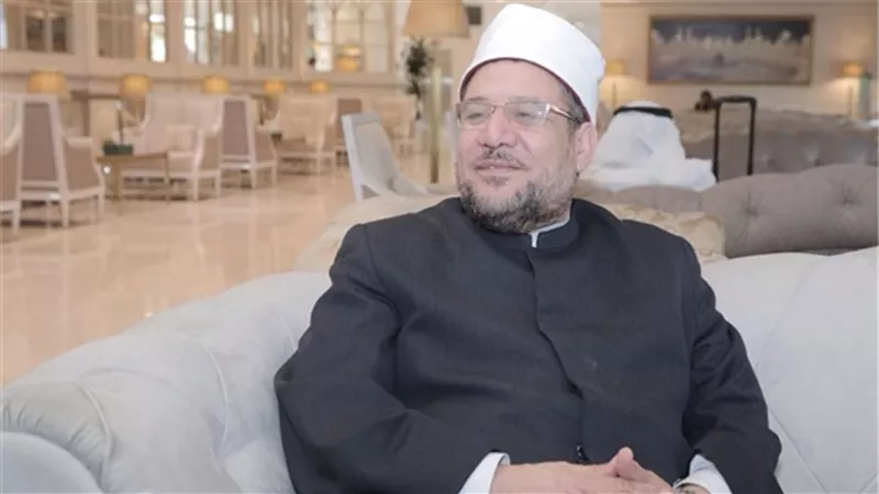 وزير الأوقاف يناقش ضوابط العملية التعليمية