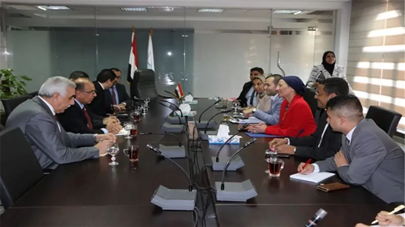 وزيرة البيئة تستقبل محافظ بغداد وسفير العراق لبحث سبل التعاون في مجالات البيئة