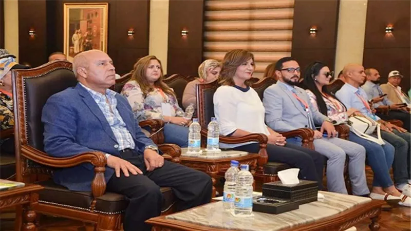 ممثلو الكيانات المصرية بالخارج يتفقدون مجمع الأسمدة الفوسفاتية بمدينة الجلالة