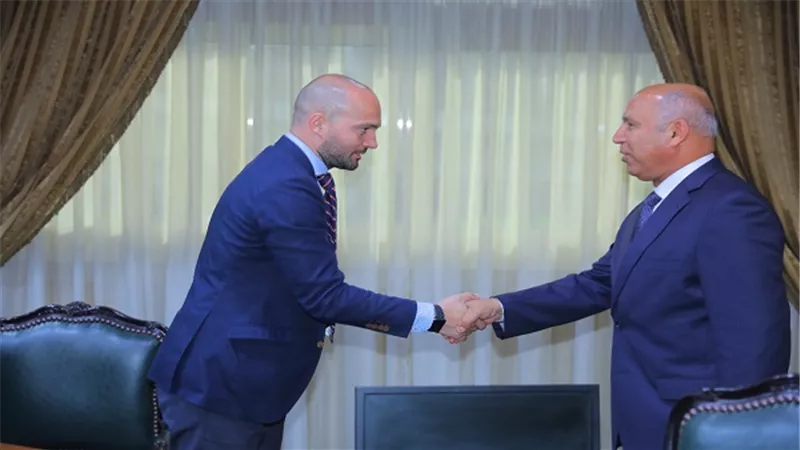 وزير النقل يبحث التعاون في مجال سياحة الكروز مع  منظمة الميدكروز