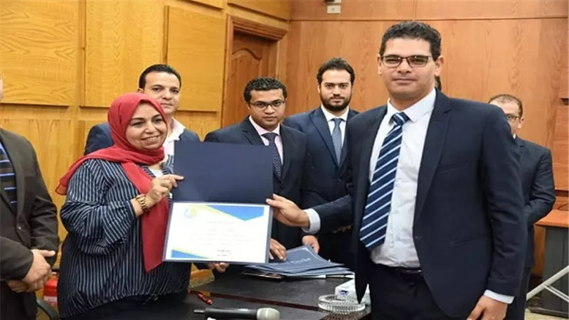 القابضة لمياه الشرب والصرف الصحي تكرم الموارد البشرية بمياه الدقهلية