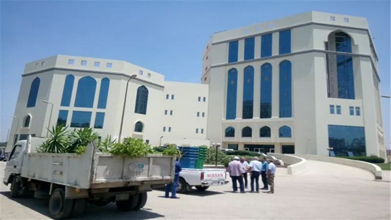 البيئة تشارك في تجميل مستشفى الناس لجراحة قلب الأطفال بشبرا الخيمة