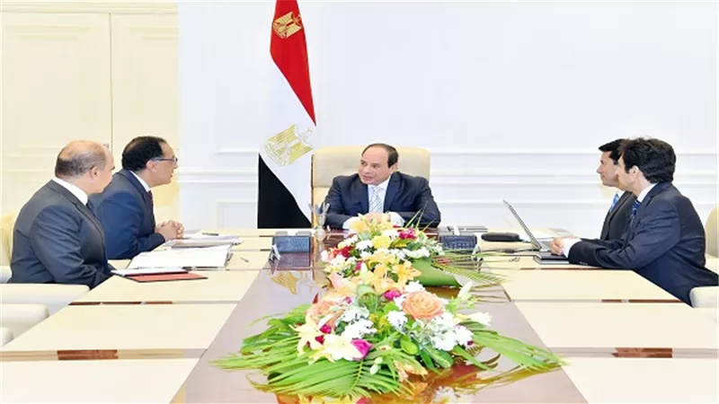 الرئيس السيسي يجتمع مع رئيس مجلس الوزراء ووزير الشباب والرياضة