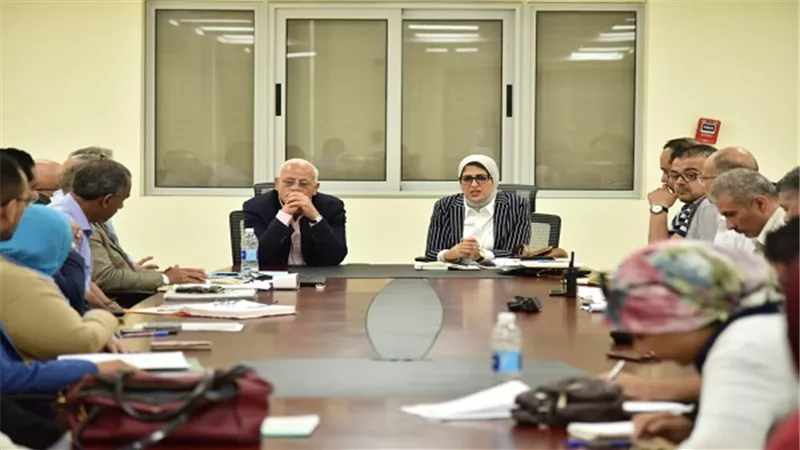وزيرة الصحة تجتمع بالصيادلة ورئيسات التمريض بمستشفيات منظومة التأمين الصحي الجديد ببورسعيد