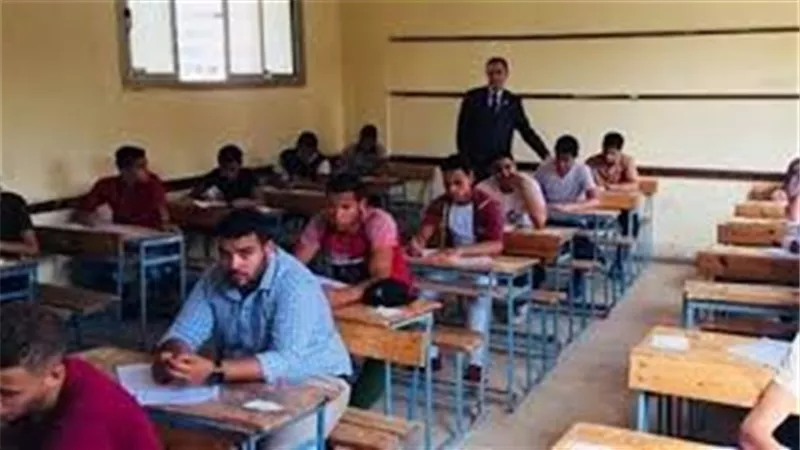 تقرير غرفة العمليات المركزية لامتحانات الدور الثاني للدبلومات الفنية 