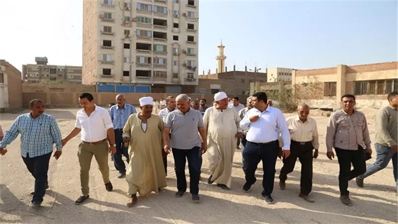 حل مشكلة المياه المتراكمة بمبني التأهيل الأجتماعي الشامل بالسويس