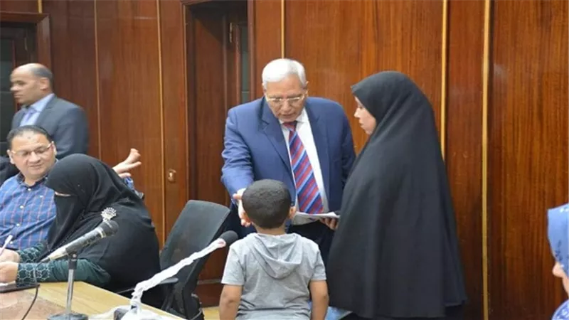 مساعدات مالية و فرص عمل في لقاء المواطنين بالدقهلية 