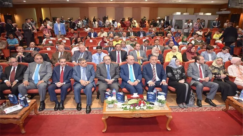 الفريق مُهاب مميش يعلن سداد كافة مستحقات شهادات قناة السويس ويؤكد: الرئيس وعد فأوفى