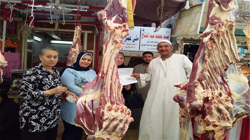 حملات توعية على الجزارين للحفاظ على مياه الشرب وشبكات الصرف الصحى بالفيوم 