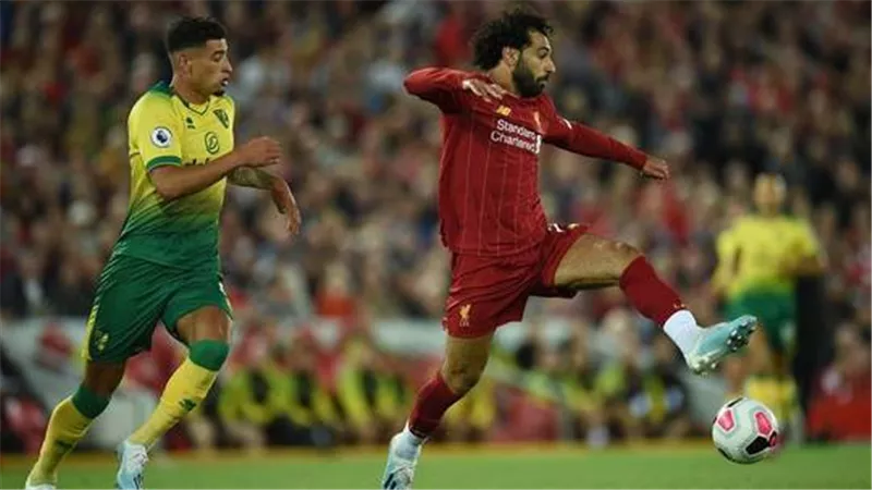 صلاح يتصدر قائمة اللاعبين الأجانب الأغلى في الدوري الإنجليزي