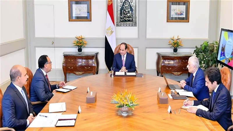 الرئيس السيسي يجتمع مع رئيس الوزراء ووزير التربية والتعليم والتعليم الفني
