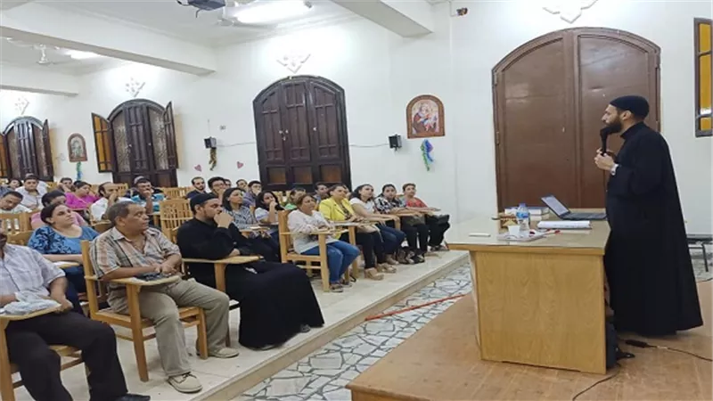  الدراسات المتخصصة بايبارشية السويس ينظم دورة للتوعية ضد السلوكيات