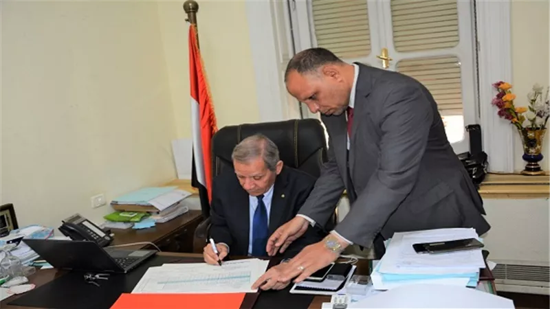 وزير التربية والتعليم يعتمد نتيجة امتحان الثانوية العامة 