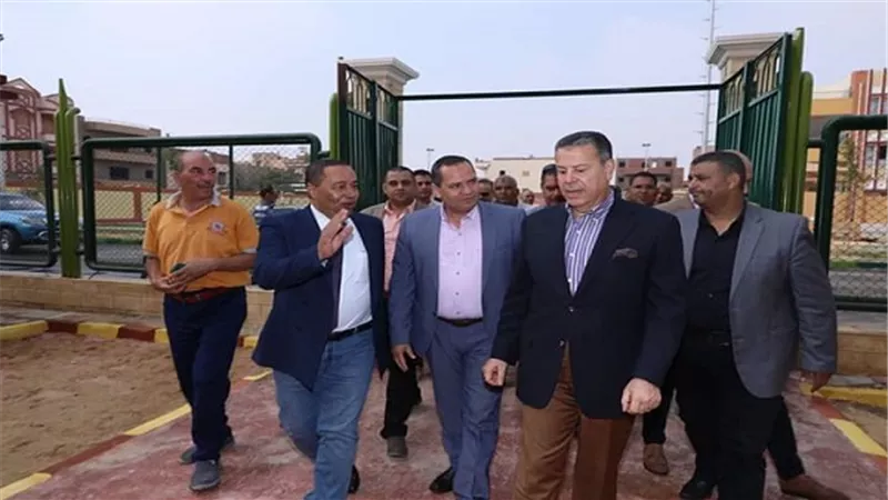 محافظ بني سويف ورئيس هيئة الأبنية التعليمية يتفقدان مدرسة المتفوقين