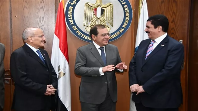 مرزوق يوقع بروتوكول تعاون لتطوير منطقة شركات البترول بحي شرق شبرا الخيمة والخصوص