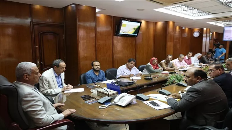 حل مشكلة توصيل مياه الشرب لمدينتي السلام 1 و 2 بالسويس من خط العاشر من رمضان
