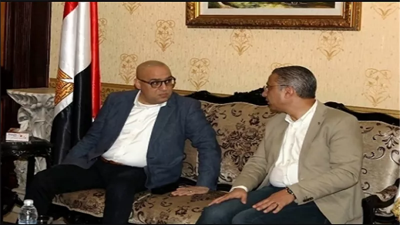 وزير الإسكان ومحافظ سوهاج يتفقدان الوحدات السكنية بمشروع الإسكان الاجتماعى 